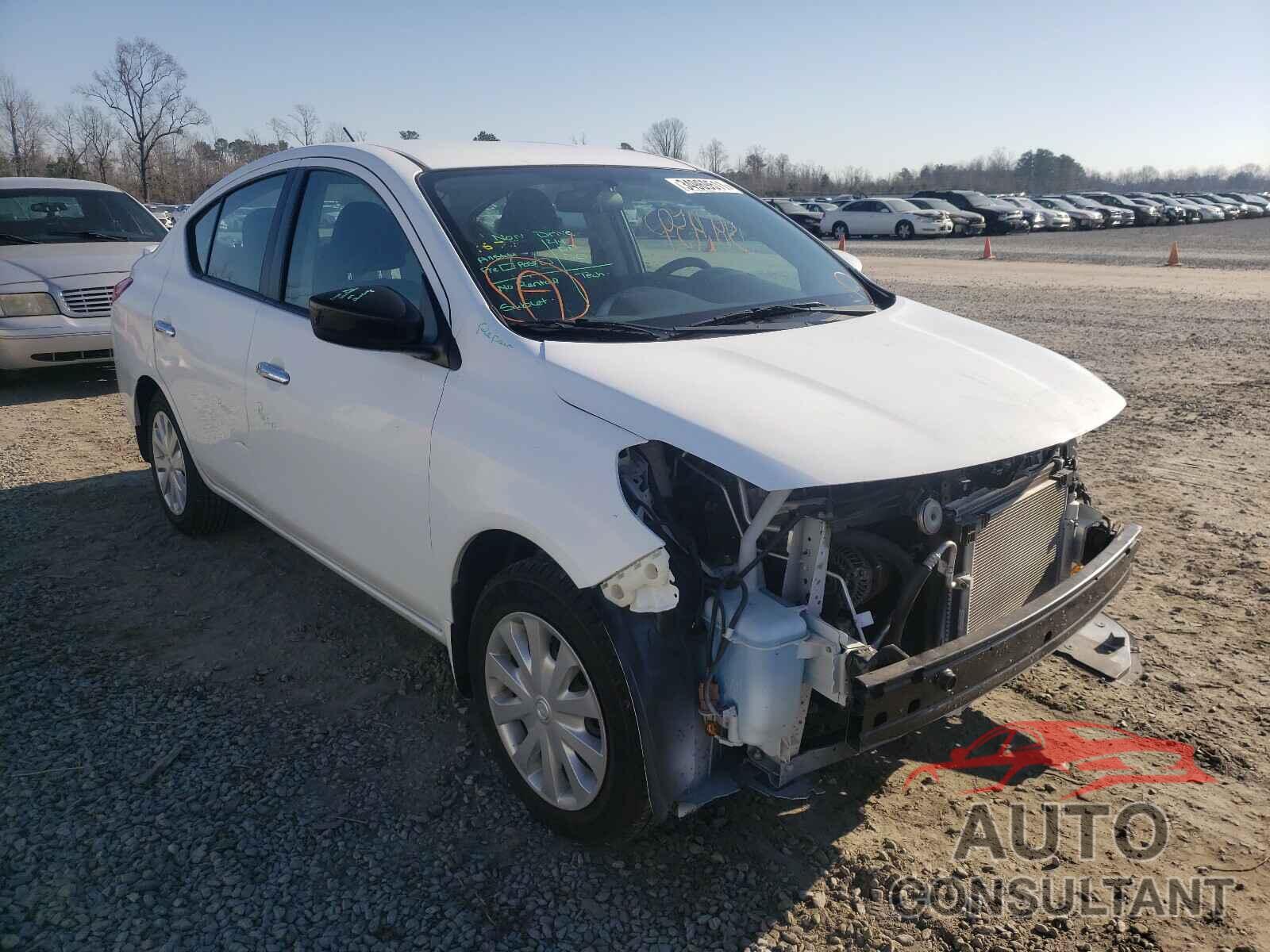 NISSAN VERSA 2017 - 3N1CN7APXHK472538