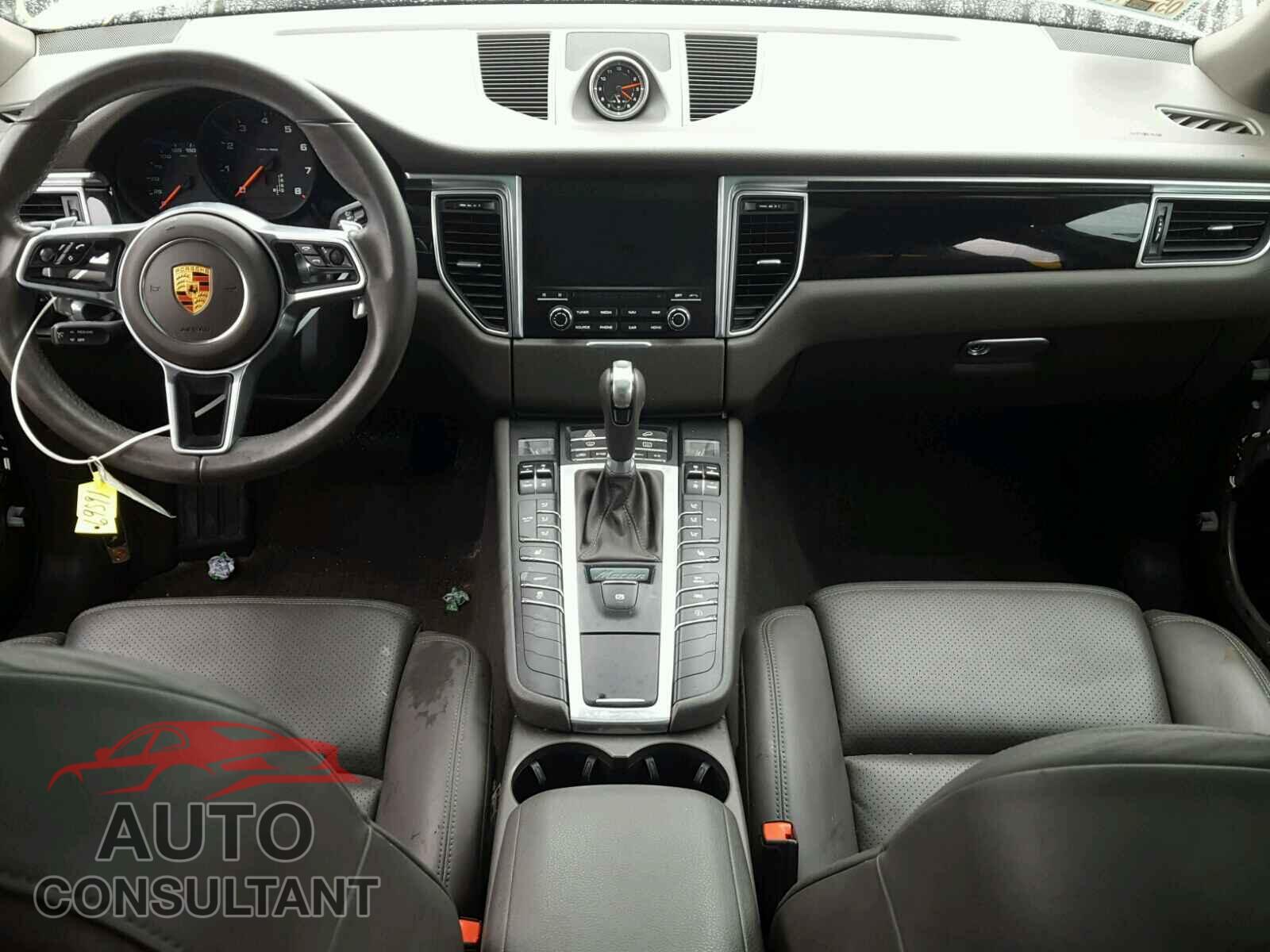 PORSCHE MACAN 2017 - WP1AA2A58HLB06079