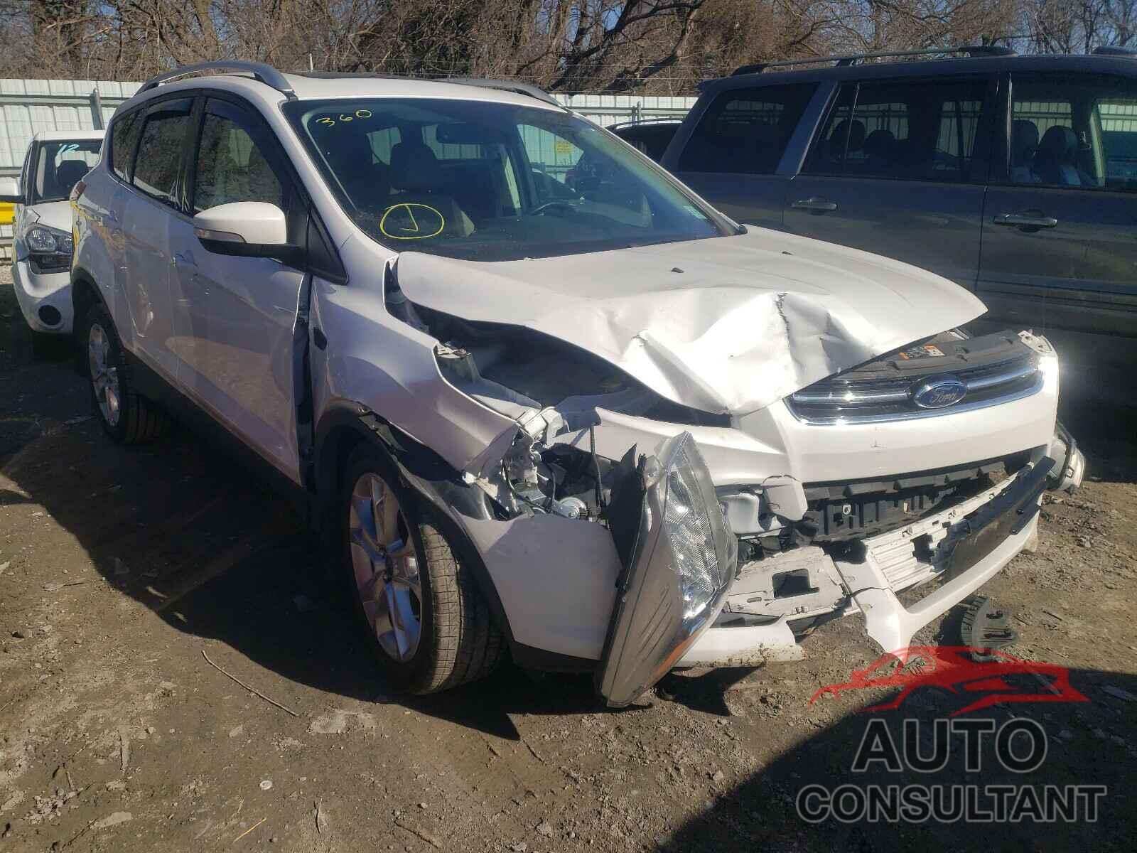 FORD ESCAPE 2016 - 1FMCU9J96GUB19110