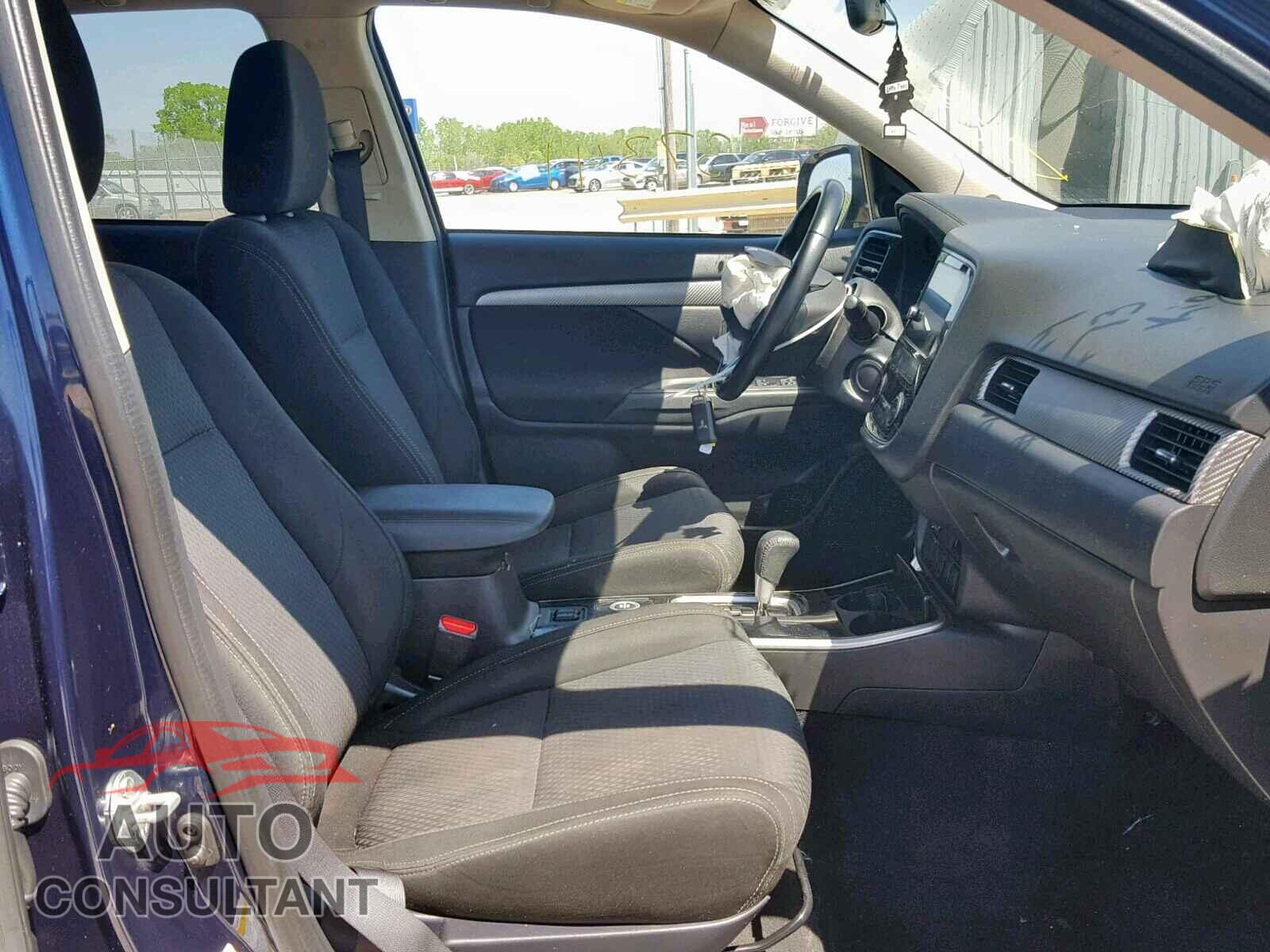MITSUBISHI OUTLANDER 2017 - 3N1CE2CP0GL389046