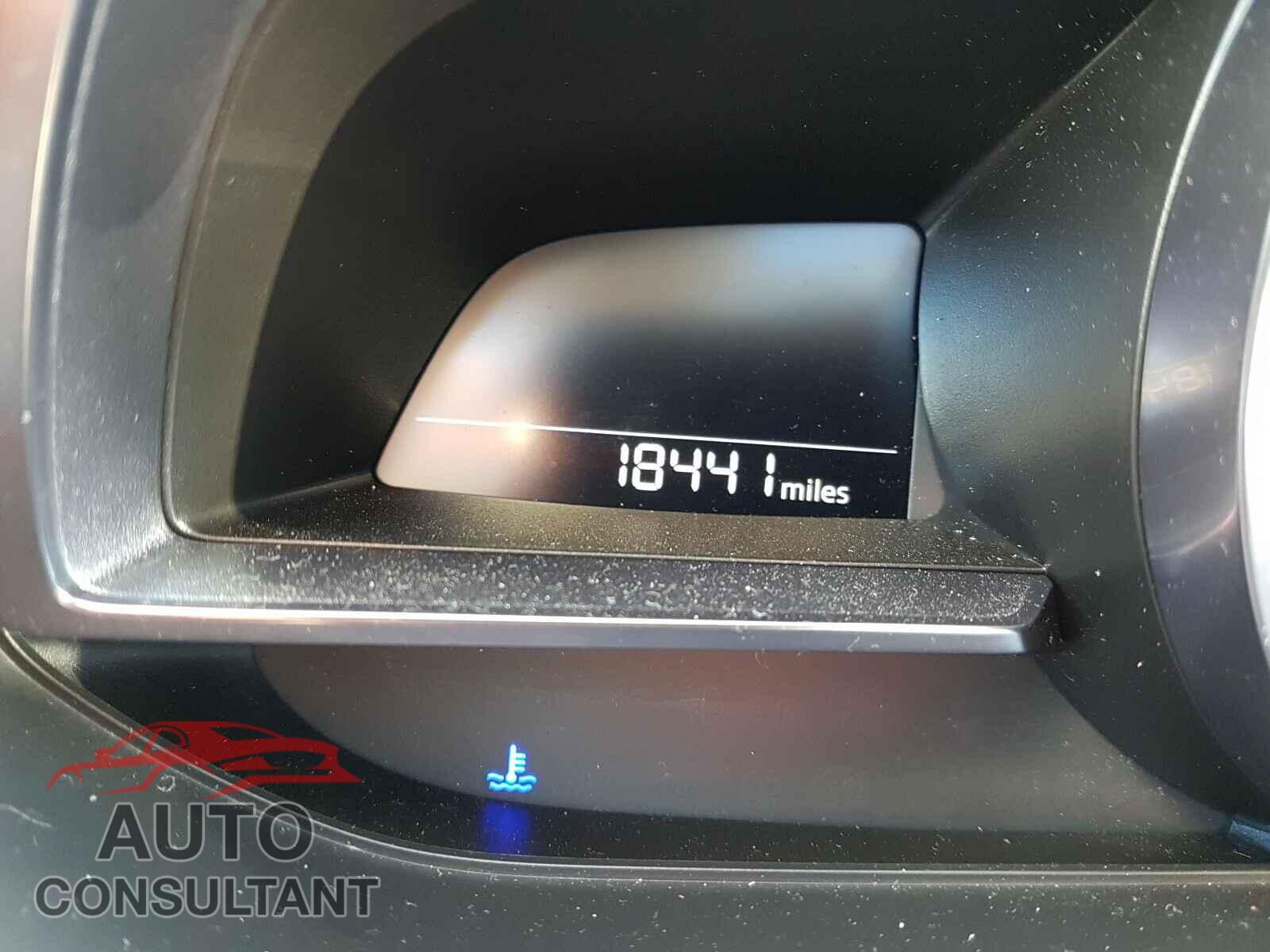 MAZDA 3 2018 - 3MZBN1M31JM240366