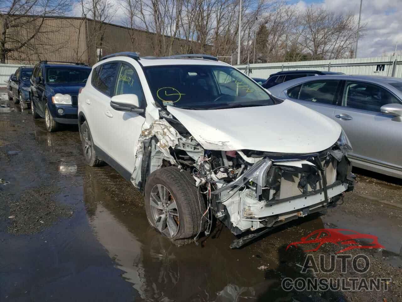 TOYOTA RAV4 2017 - JTMRFREV7HJ108099
