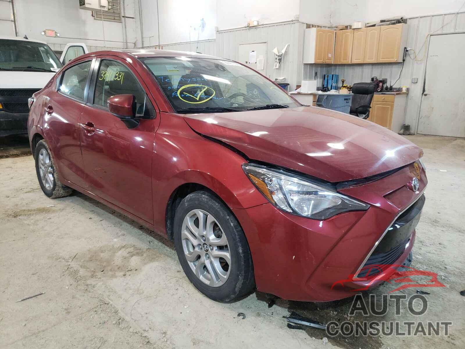 TOYOTA YARIS 2017 - 3MYDLBYV9HY180778