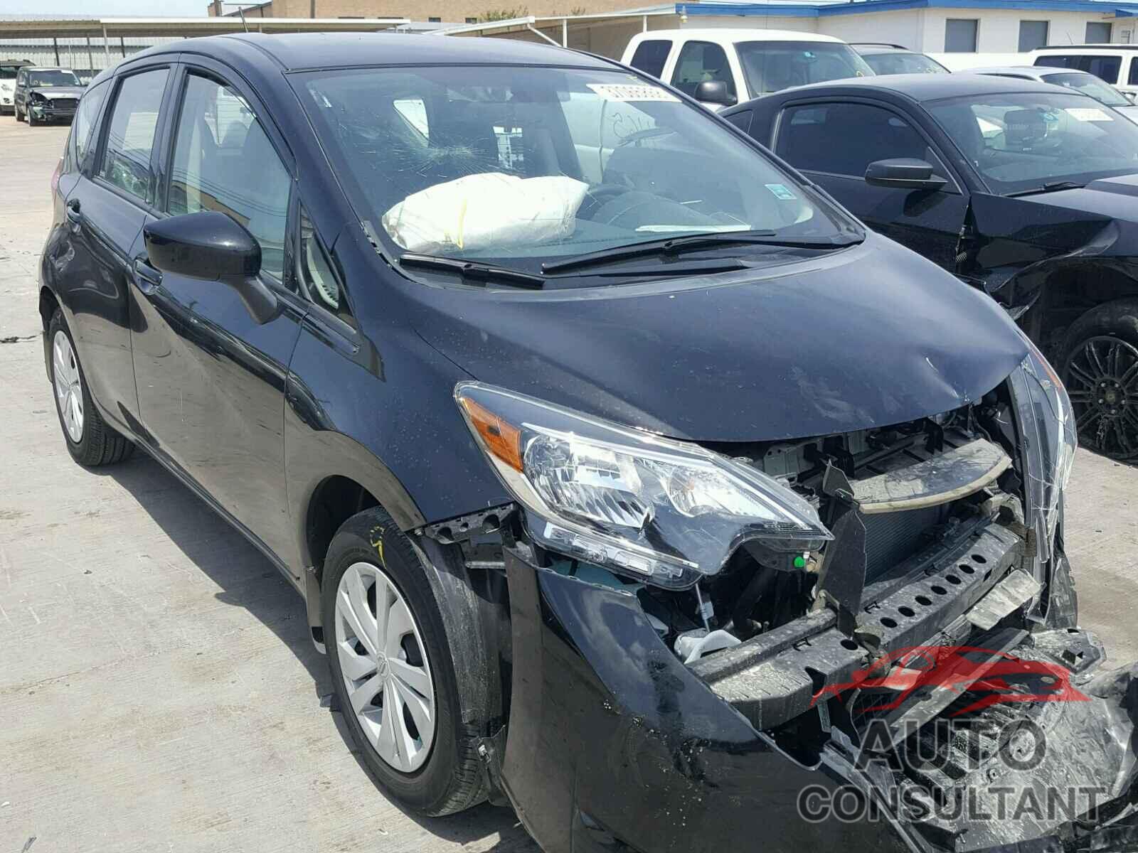 NISSAN VERSA 2018 - 3N1CE2CP1JL357651