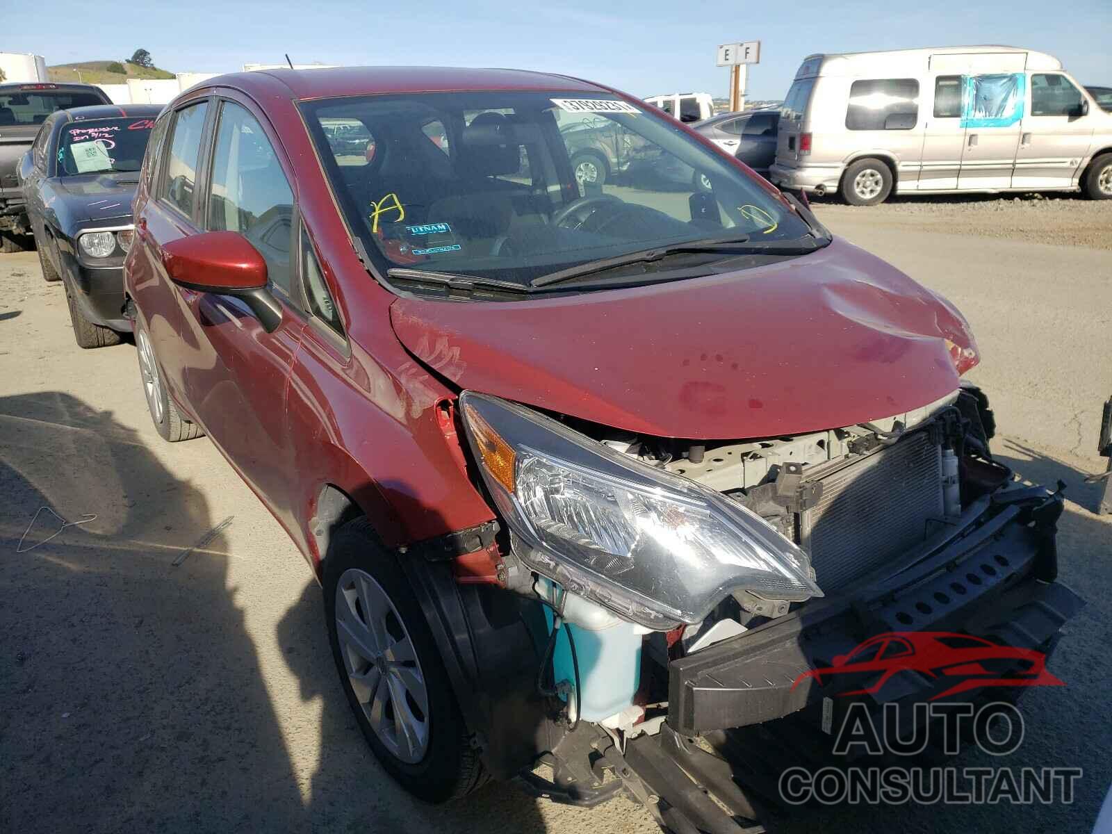 NISSAN VERSA 2018 - 3N1CE2CP9JL369899