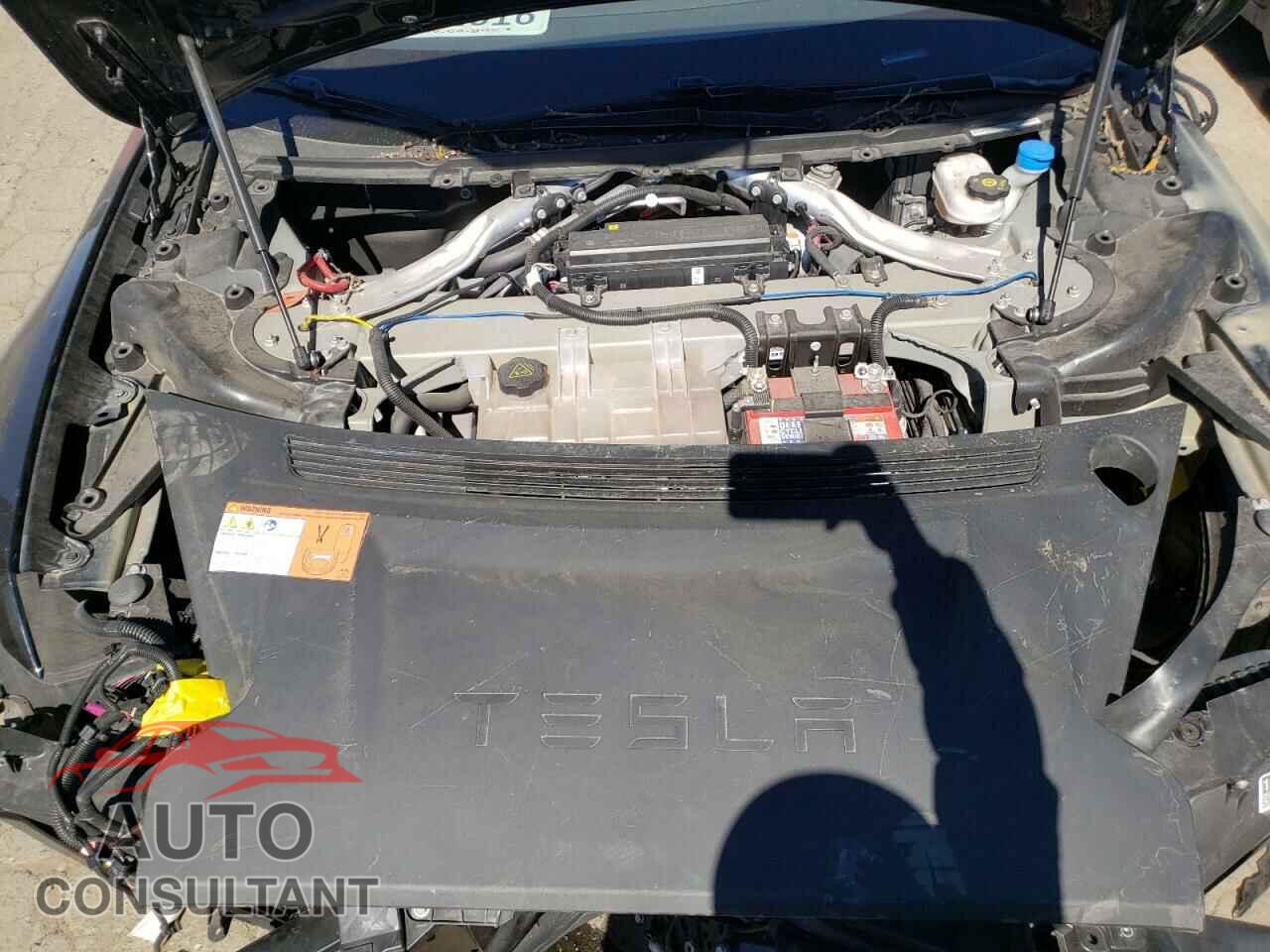 TESLA MODEL S 2018 - 5YJSA1E48JF281331
