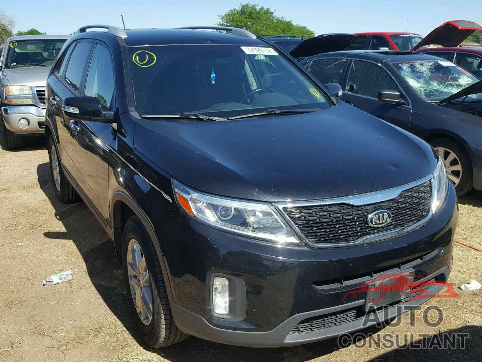 KIA SORENTO LX 2015 - 5XYKT4A67FG659383