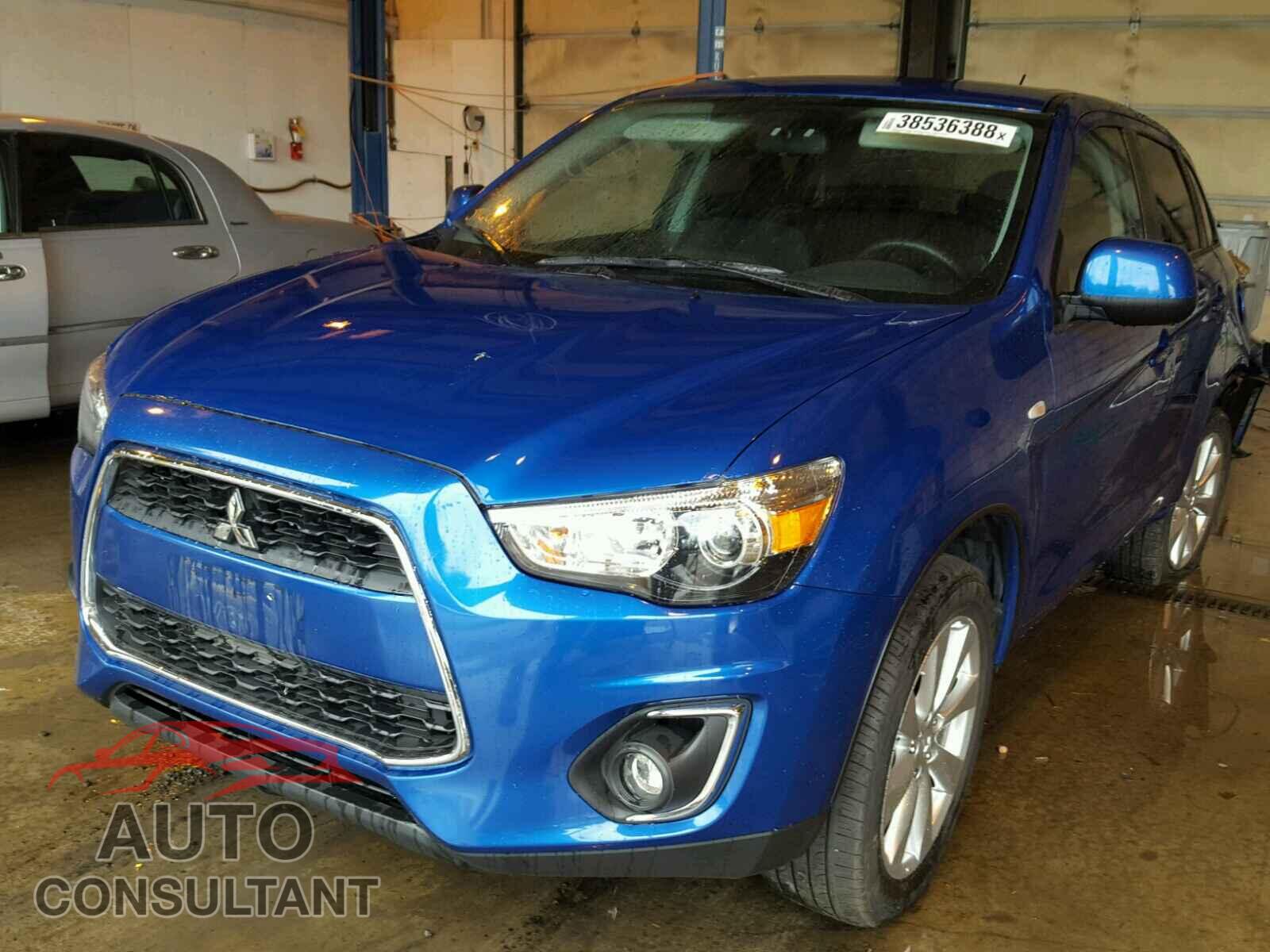 MITSUBISHI OUTLANDER 2015 - 4A4AP3AU5FE035933