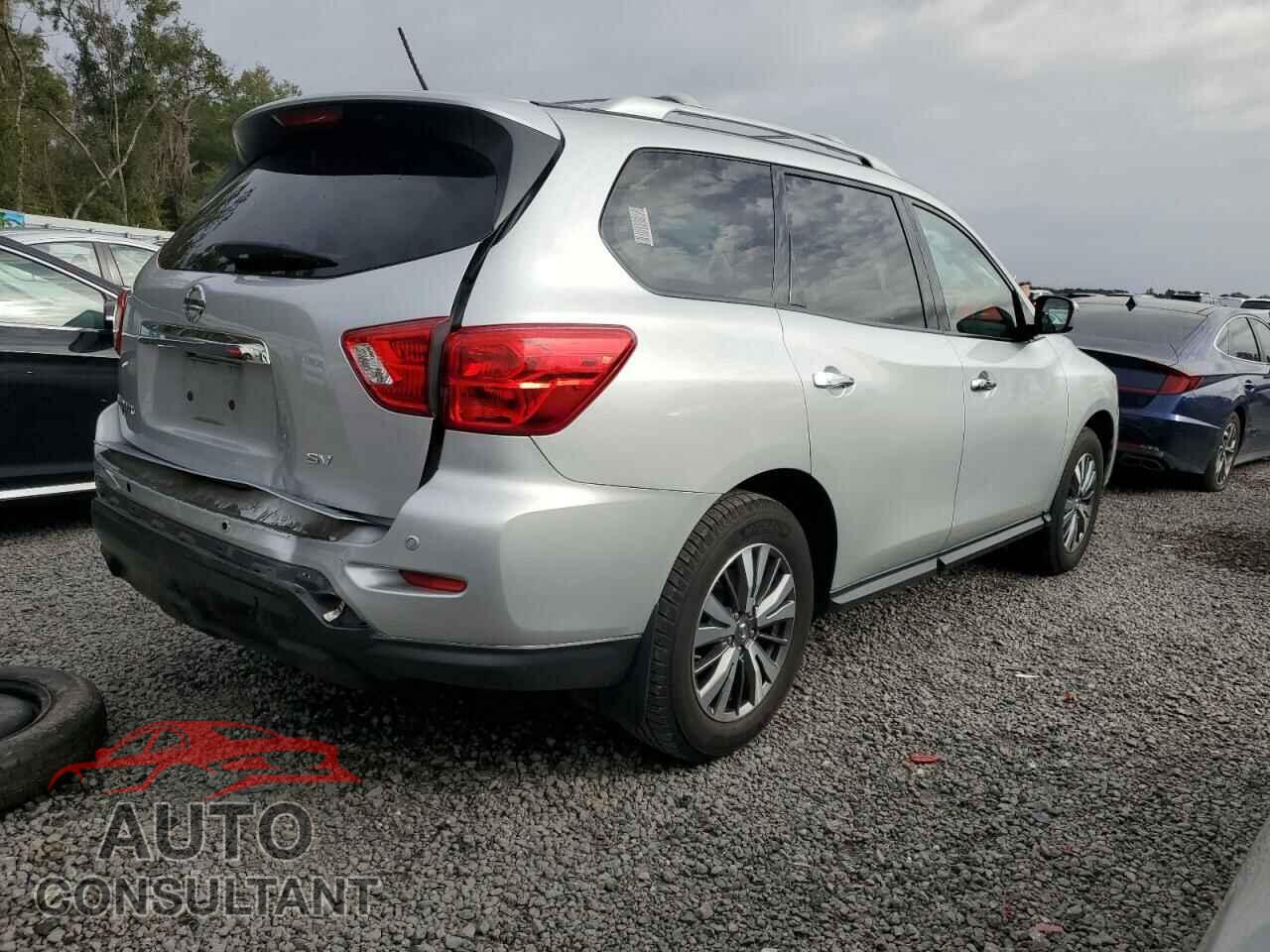 NISSAN PATHFINDER 2017 - 5N1DR2MN6HC682011