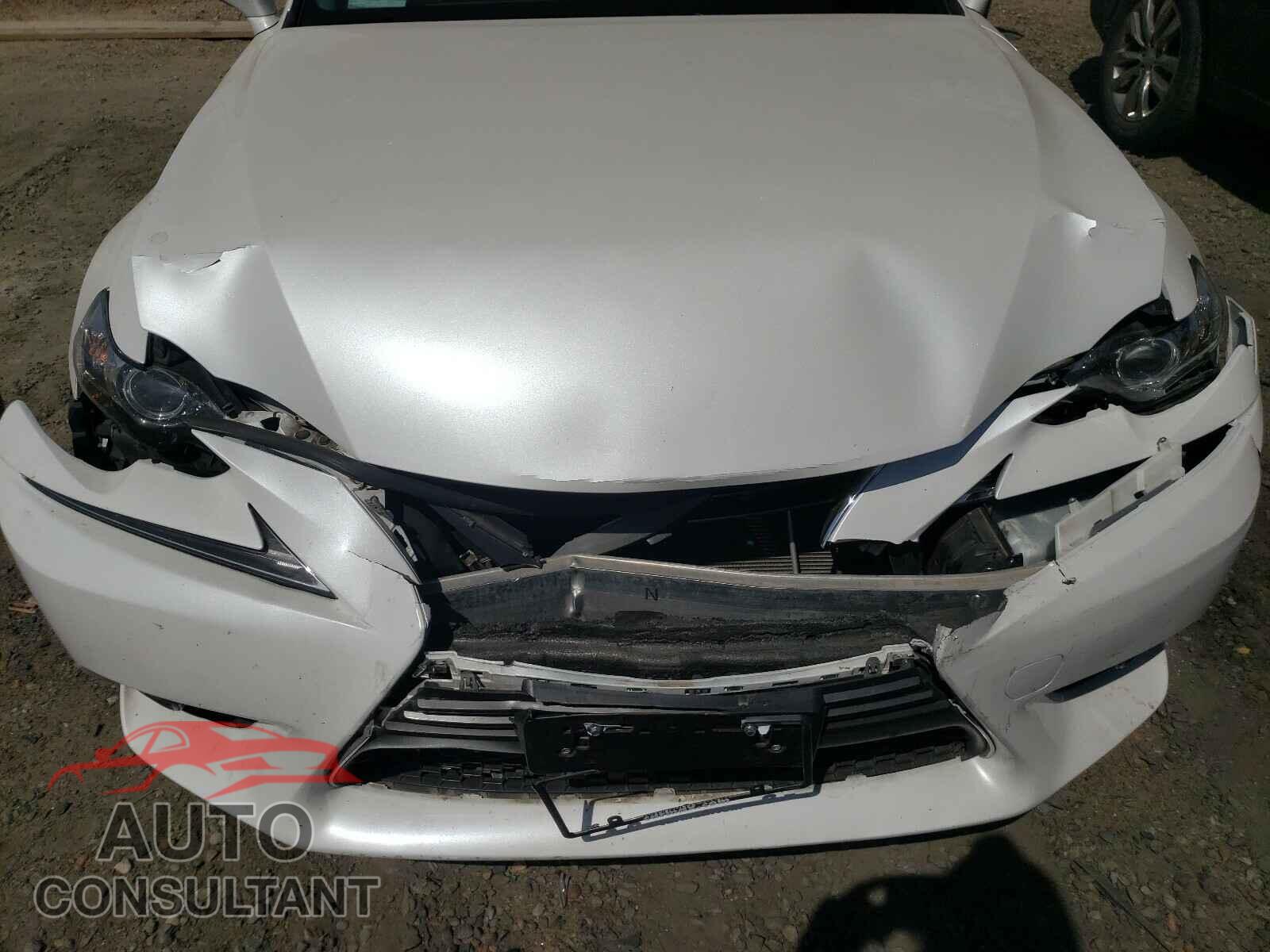 LEXUS IS 2016 - JTHBA1D21G5017800