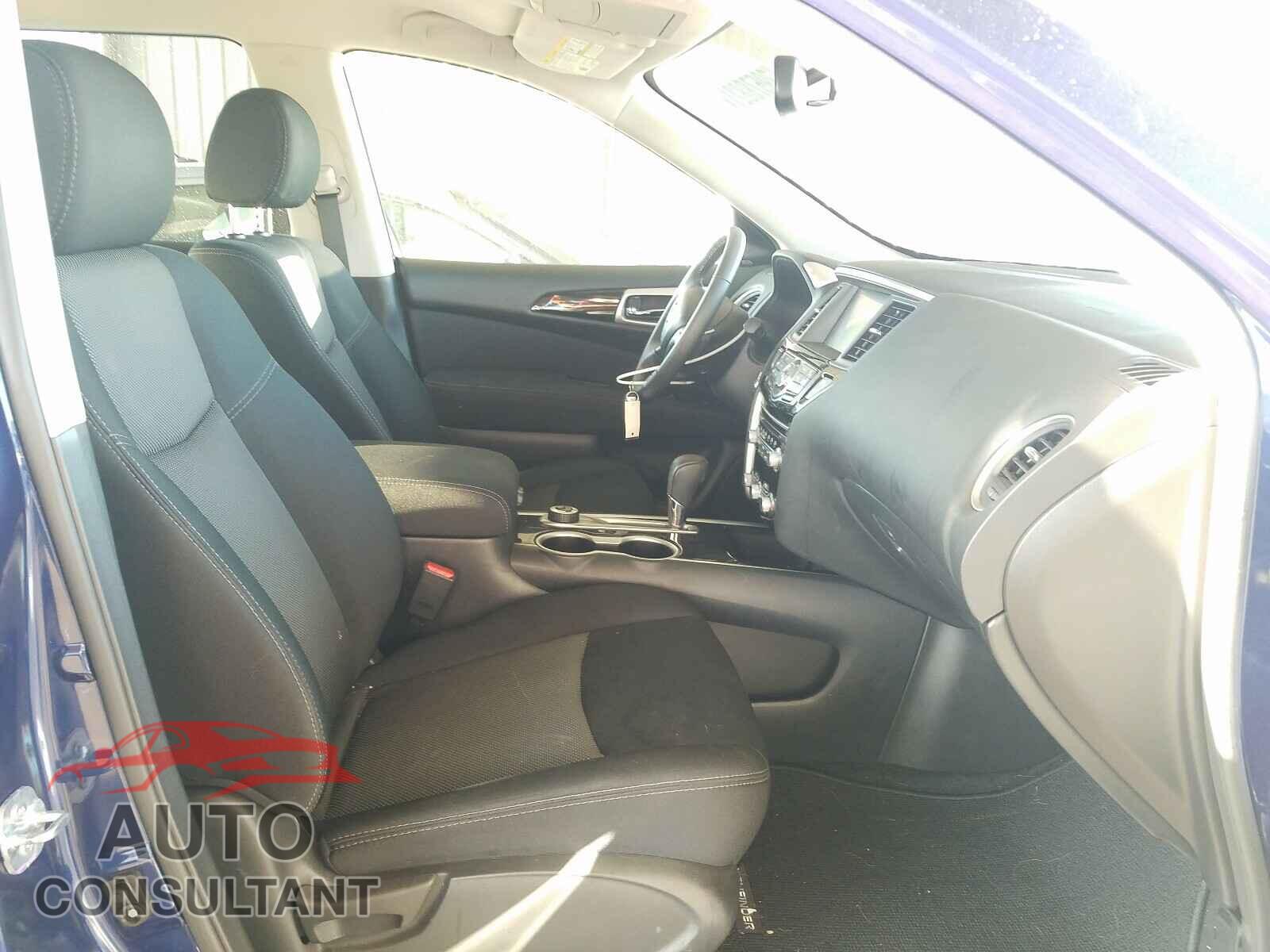 NISSAN PATHFINDER 2017 - 5N1DR2MM3HC644257