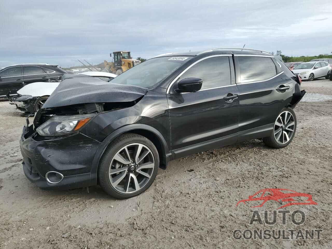 NISSAN ROGUE 2017 - JN1BJ1CP8HW036020