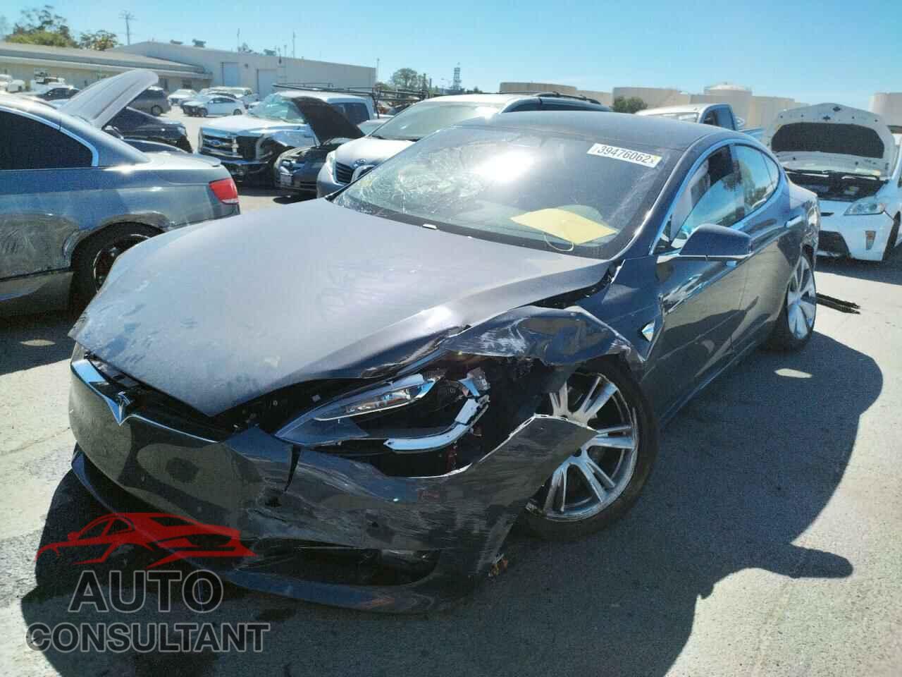 TESLA MODEL S 2020 - 5YJSA1E23LF400033
