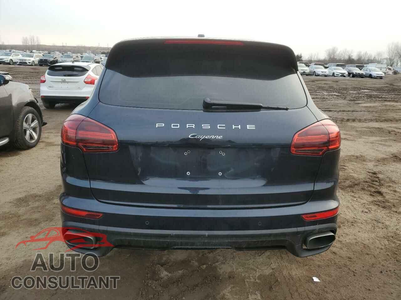 PORSCHE CAYENNE 2018 - WP1AA2A28JKA00295