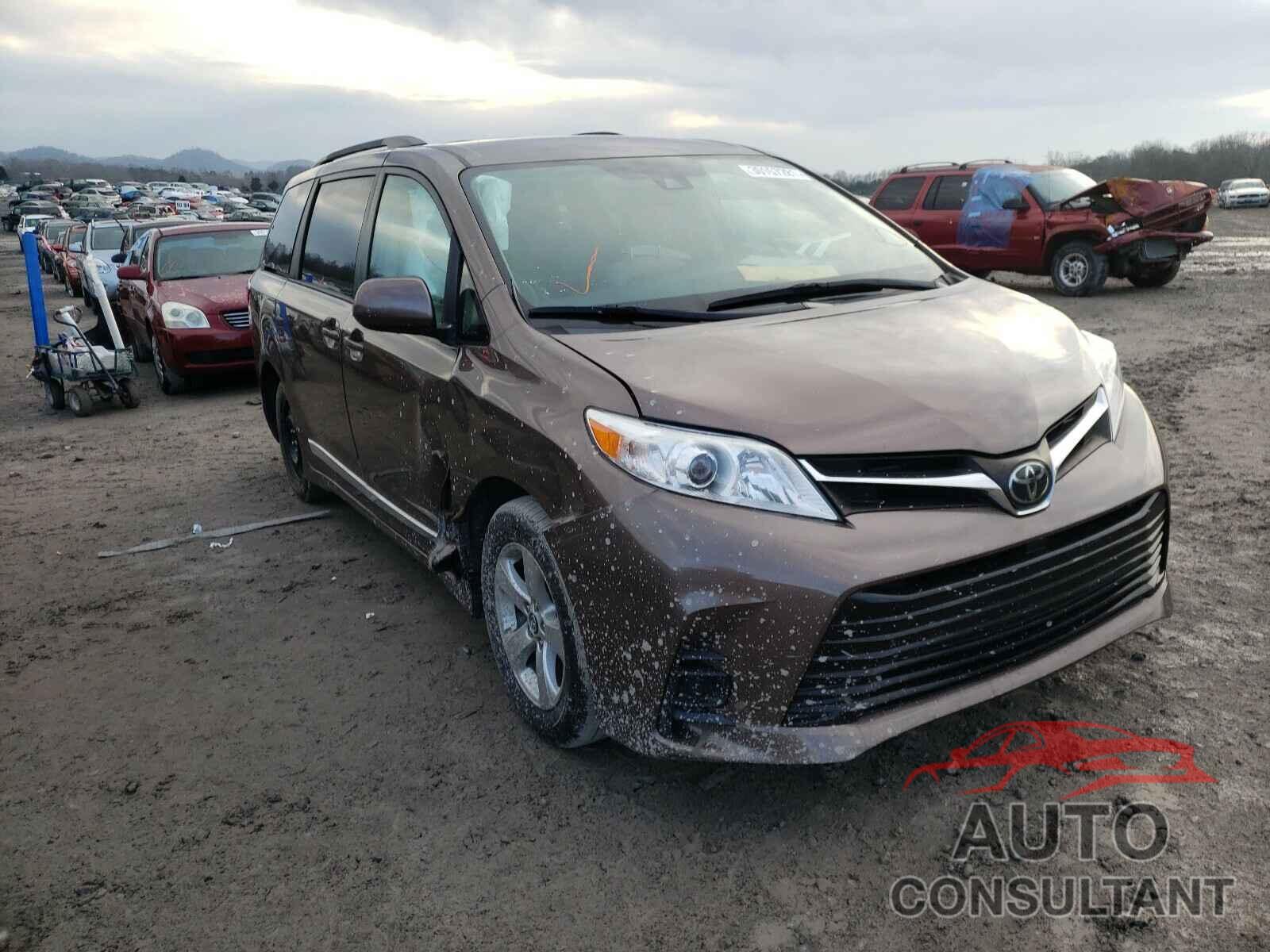 TOYOTA SIENNA 2018 - 5TDKZ3DC6JS918712