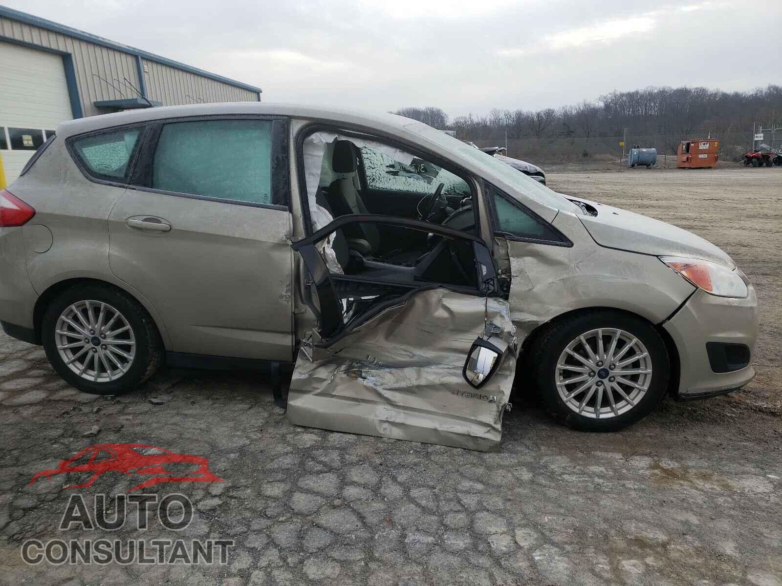 FORD CMAX 2016 - 3FADP4EJ9KM155836