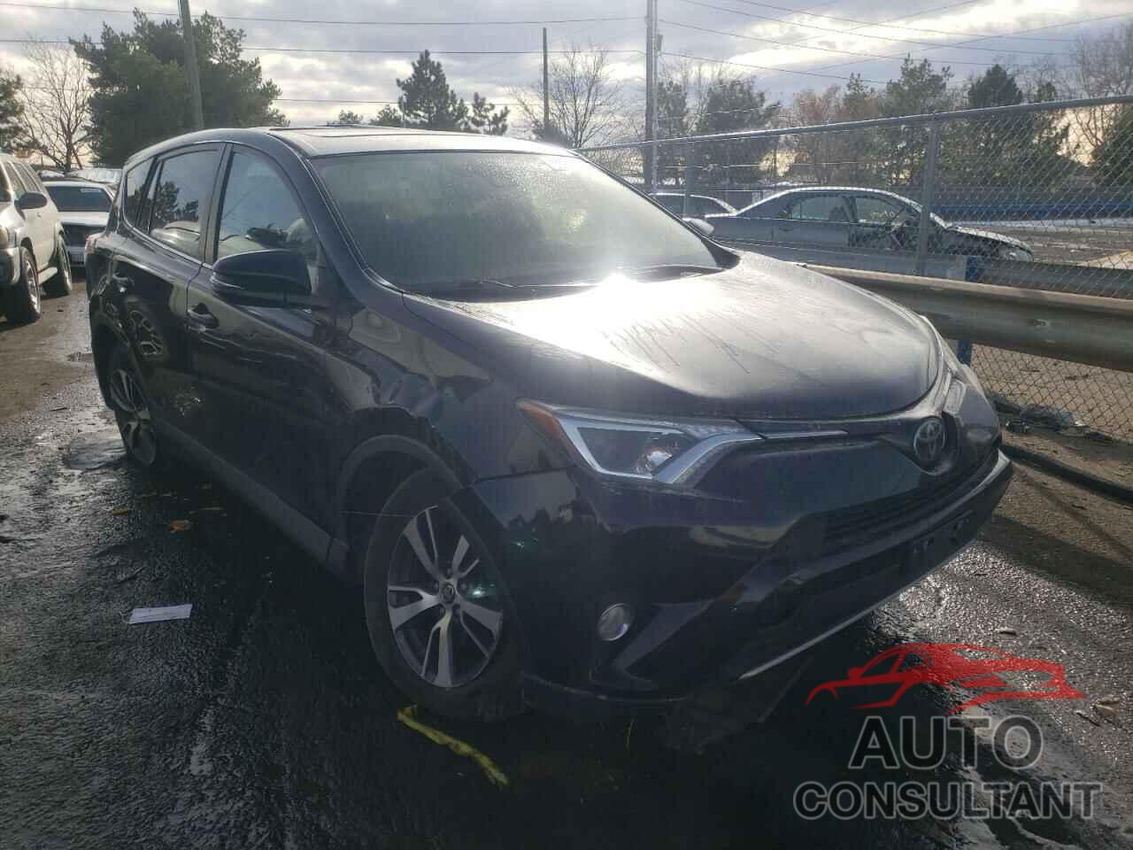 TOYOTA RAV4 2018 - 2T3RFREV2JW796357