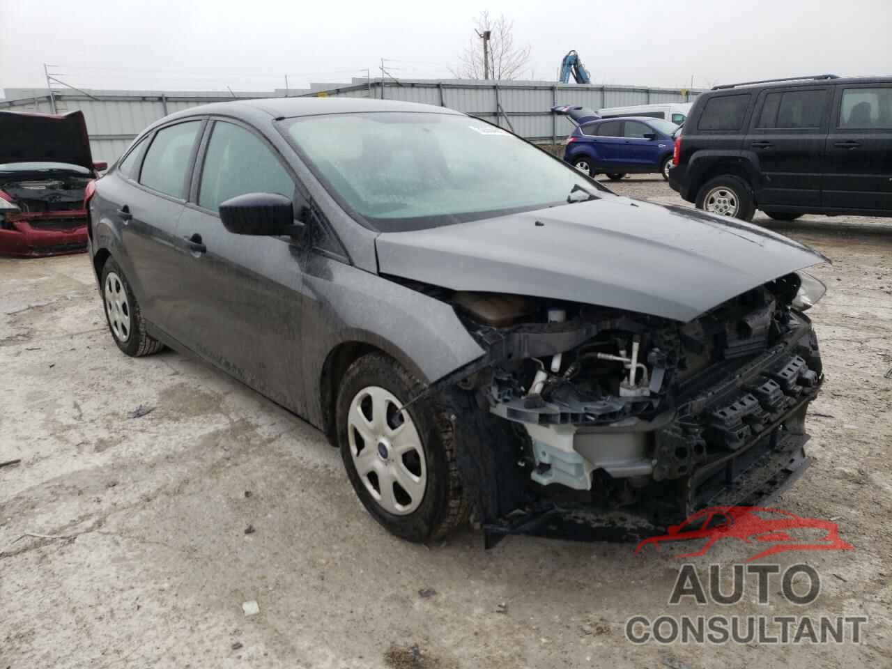 FORD FOCUS 2018 - 1FADP3E23JL235314