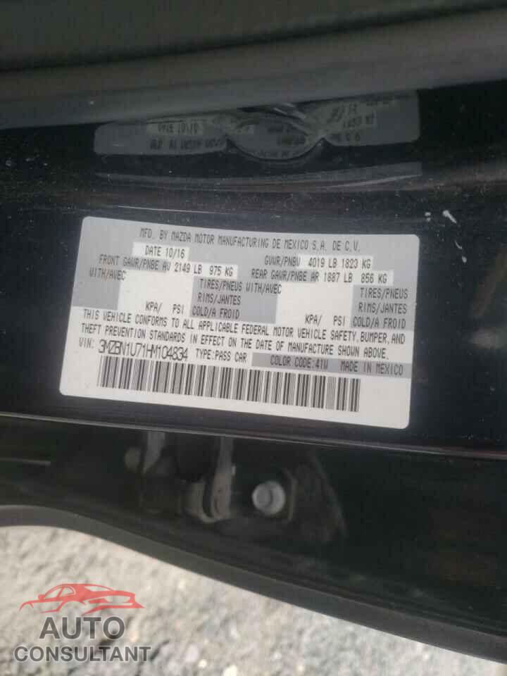 MAZDA 3 2017 - 3MZBN1U71HM104834