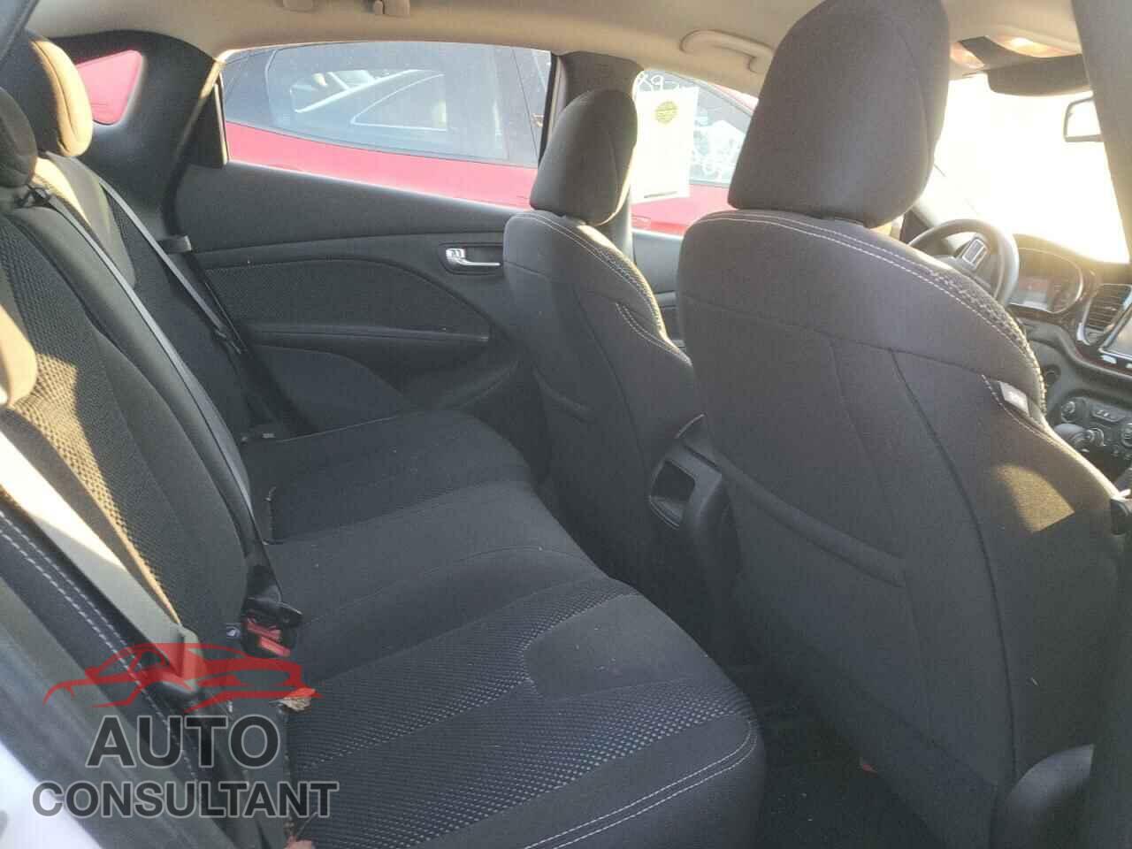 DODGE DART 2015 - 1C3CDFBB8FD275978