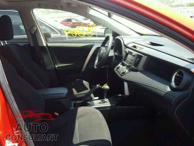 TOYOTA RAV4 2015 - JTMRFREVXFD134496