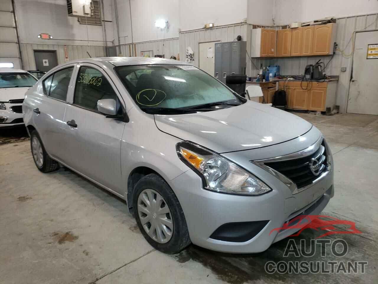NISSAN VERSA 2018 - 3N1CN7APXJL861518