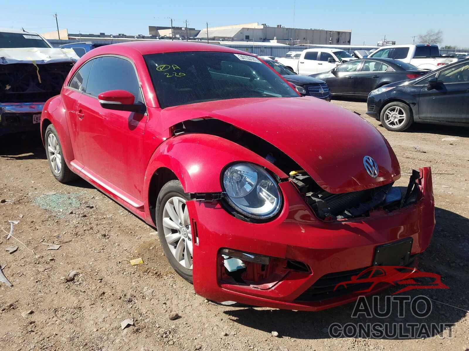 VOLKSWAGEN BEETLE 2019 - 3VWFD7ATXKM706082