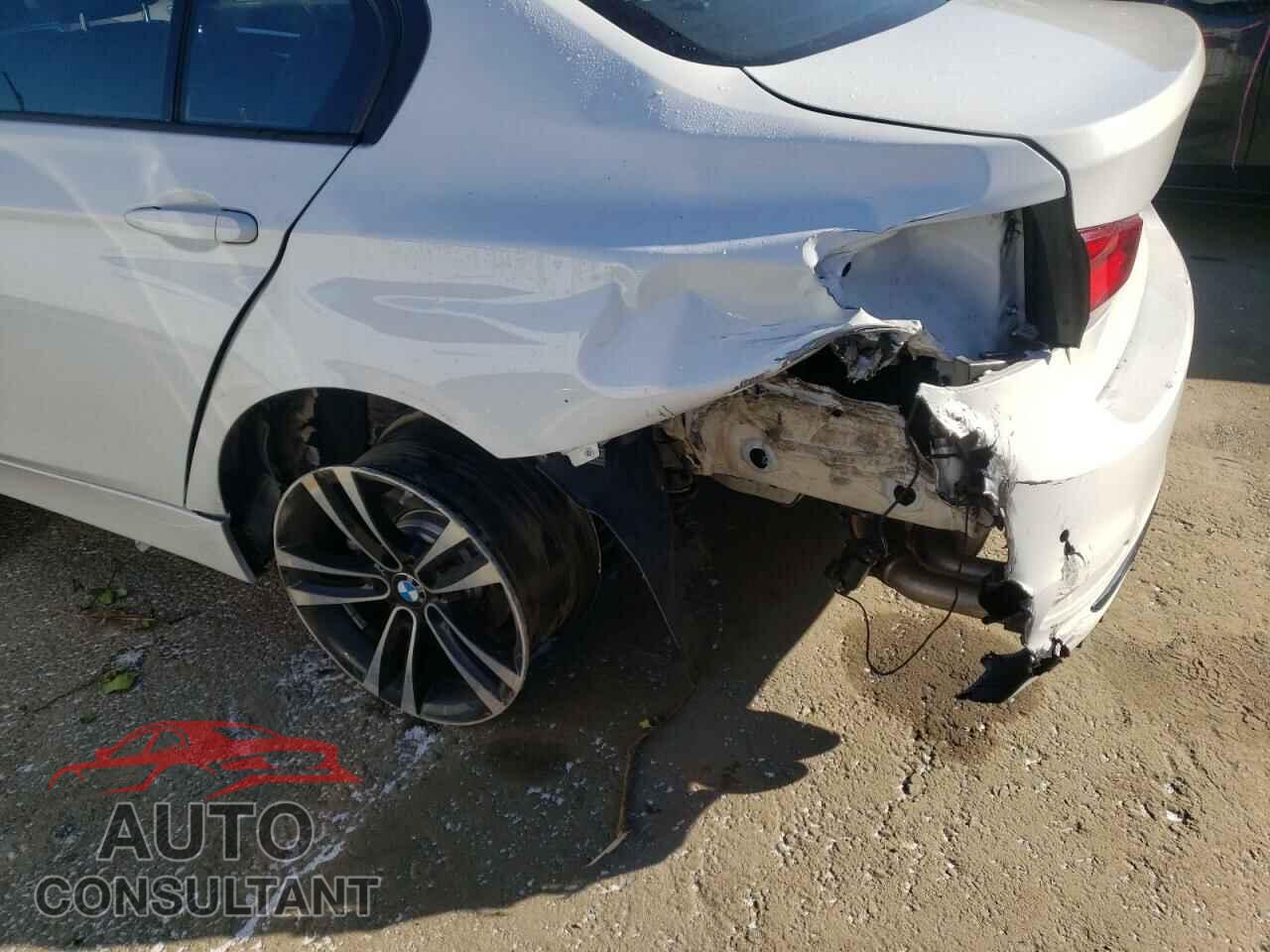 BMW 3 SERIES 2018 - WBA8B9C58JEE82939