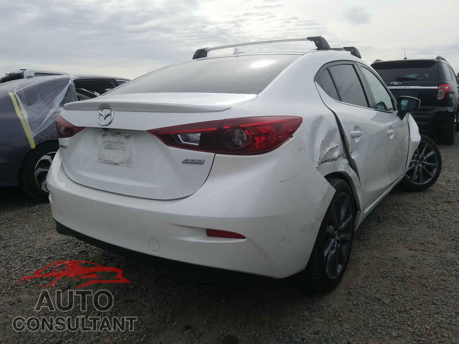 MAZDA 3 2018 - JM1BN1V36J1159202