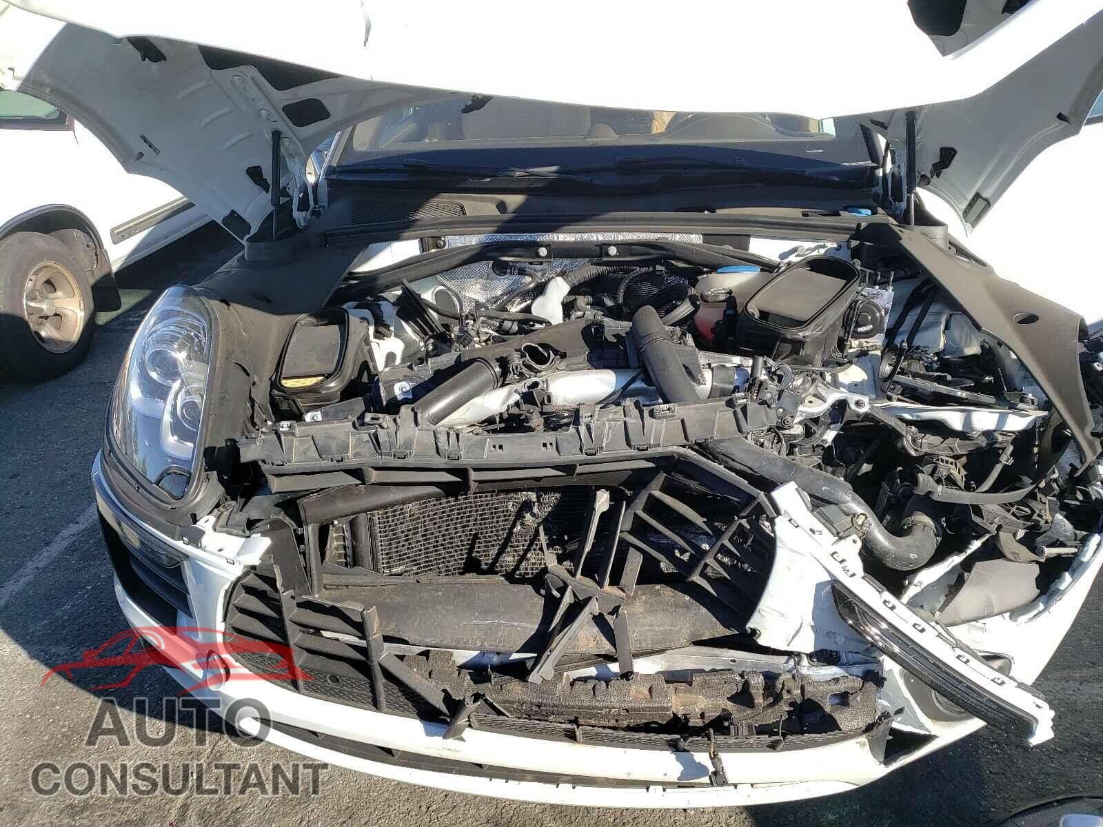 PORSCHE MACAN 2016 - WP1AB2A56GLB46432