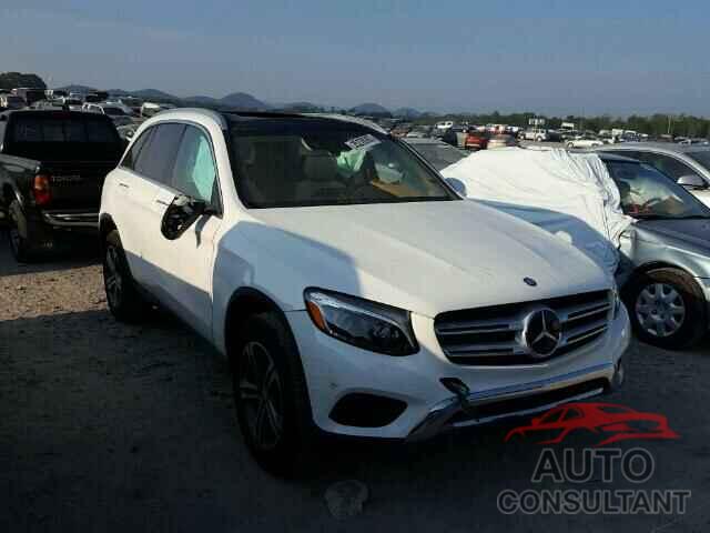 MERCEDES-BENZ GLC300 2017 - WDC0G4KB7HF158470