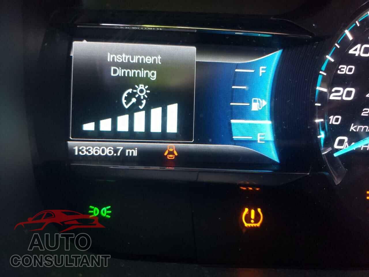 FORD TAURUS 2017 - 1FAHP2E85HG123231