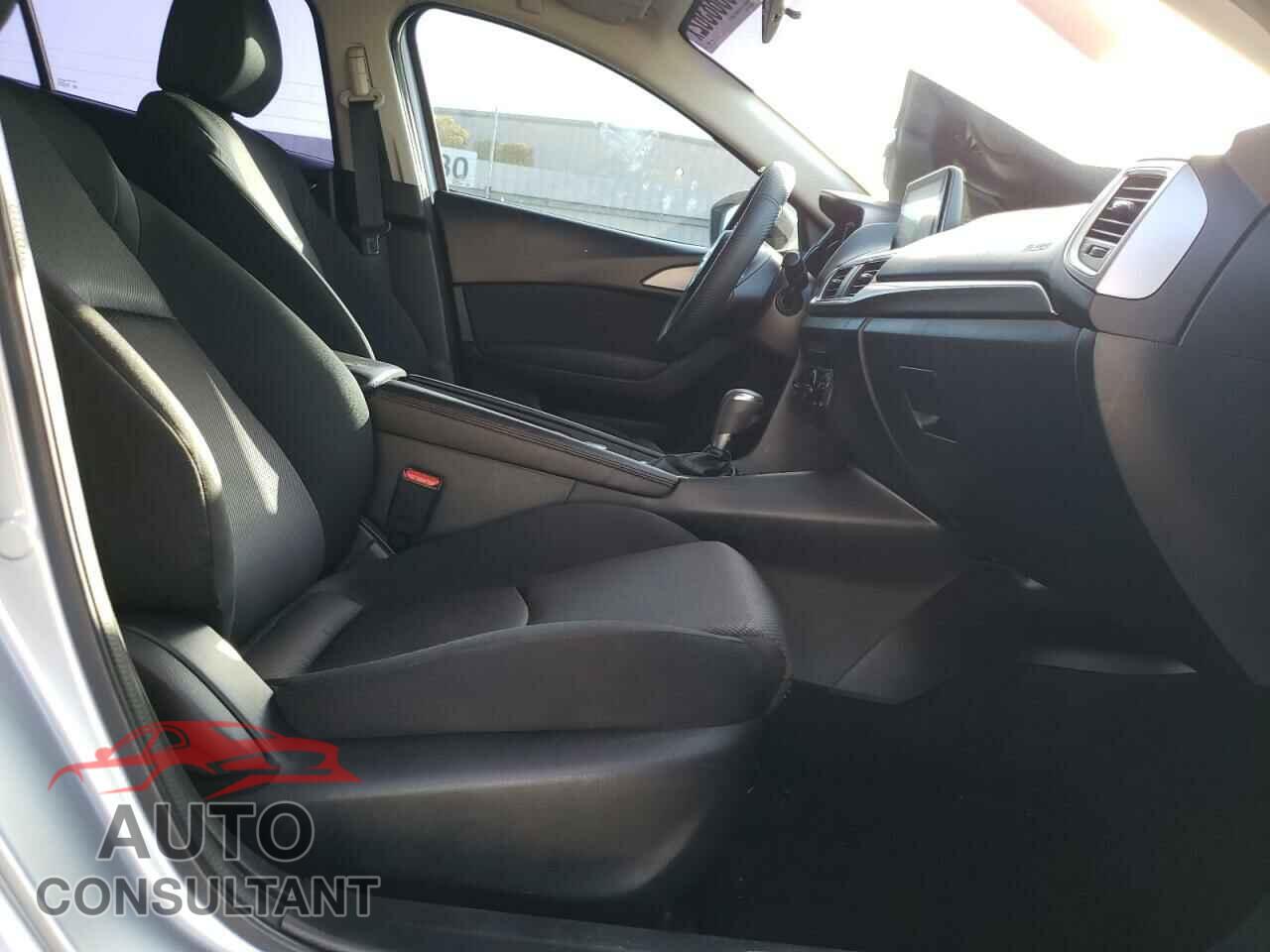 MAZDA 3 2017 - 3MZBN1U72HM112330