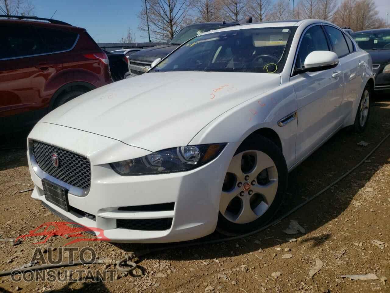 JAGUAR XE 2018 - SAJAR4FX7JCP36098