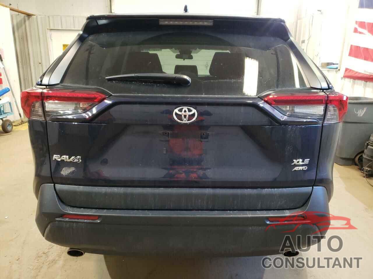 TOYOTA RAV4 2022 - 2T3P1RFV0NW300305