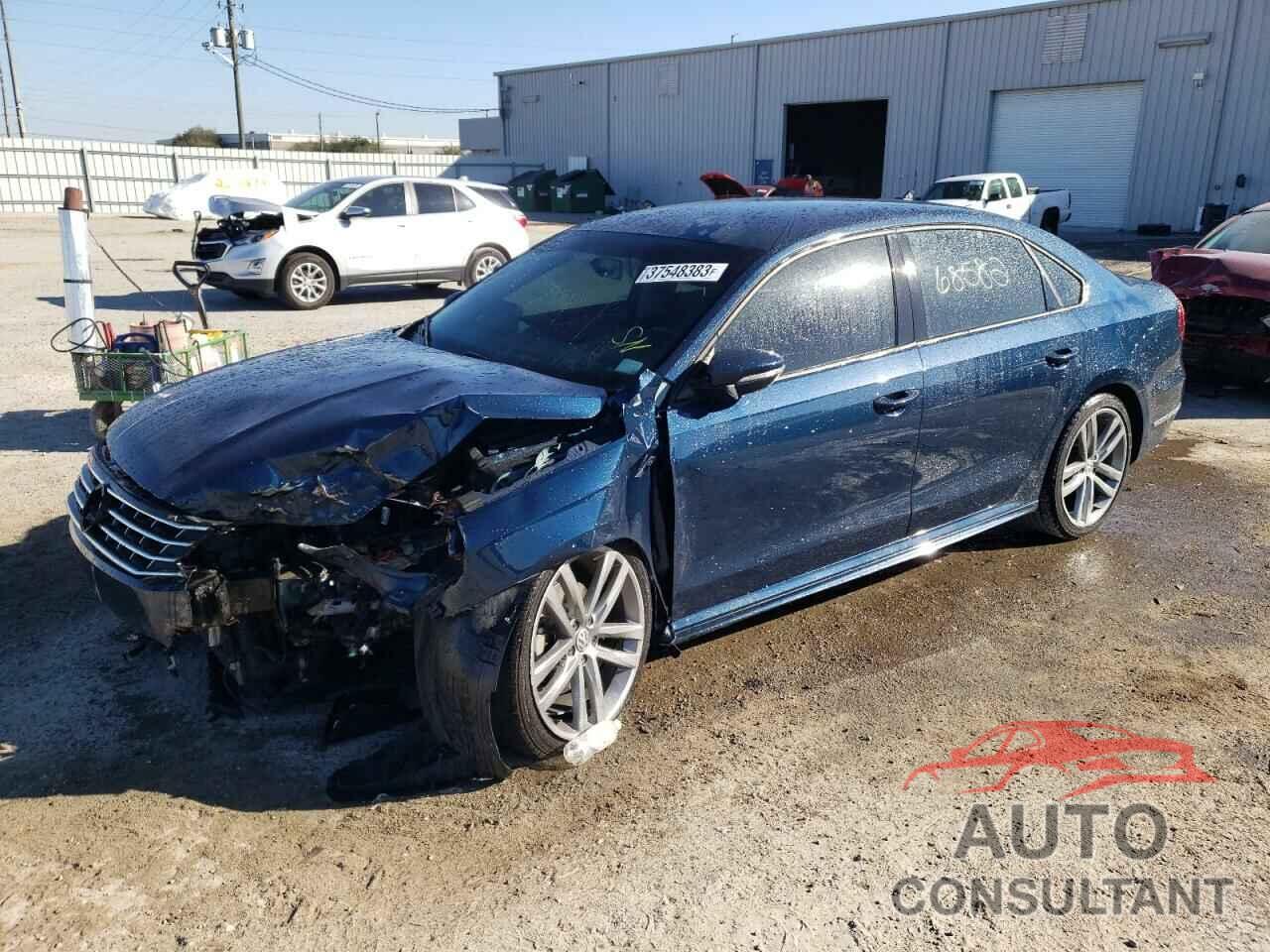 VOLKSWAGEN PASSAT 2018 - 1VWAA7A34JC035480