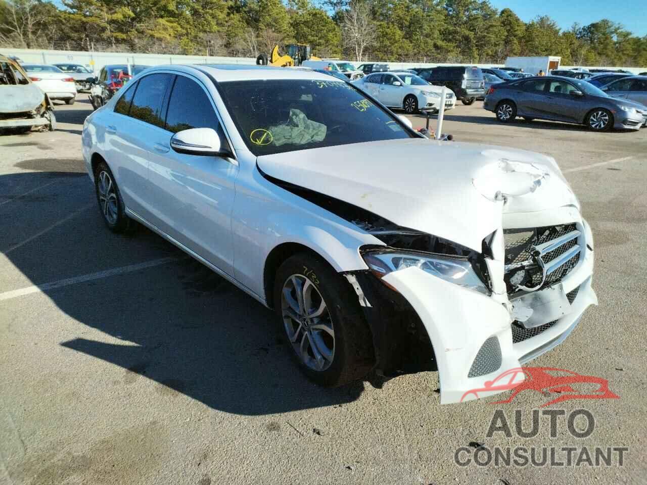 MERCEDES-BENZ C-CLASS 2018 - 55SWF4KB1JU256597