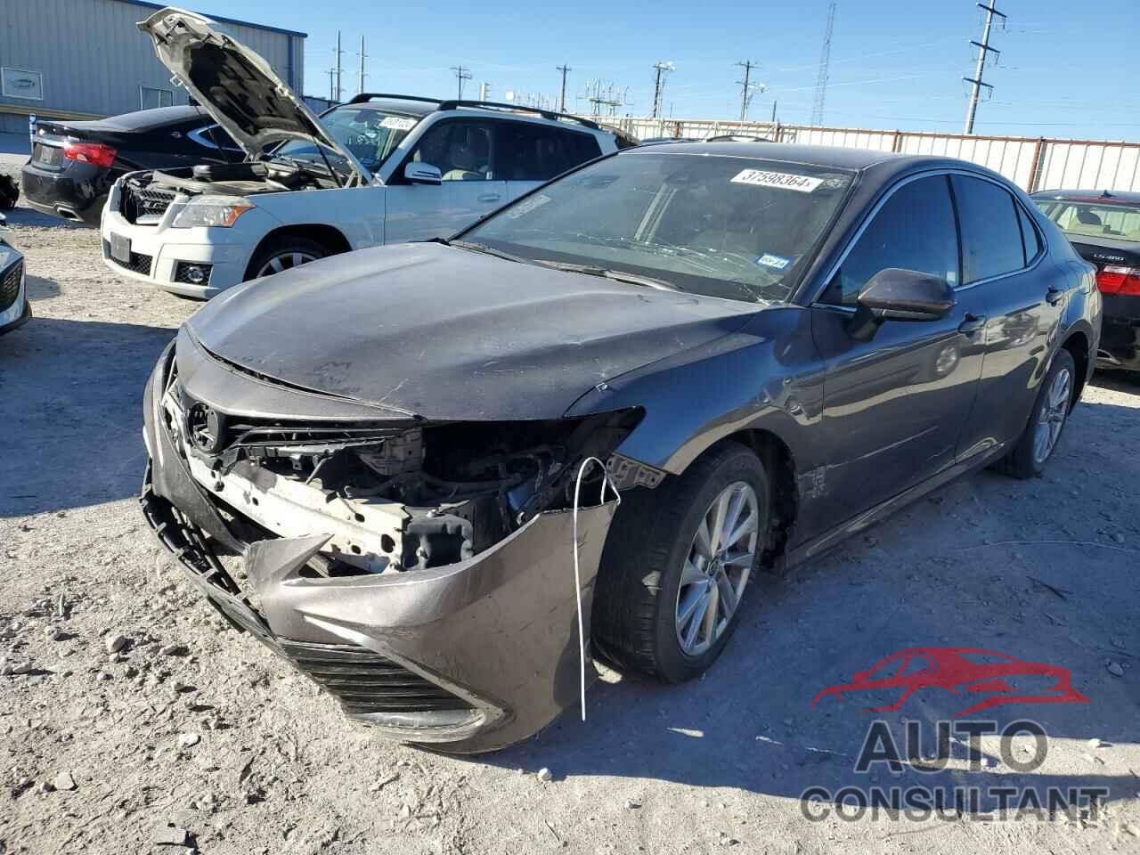 TOYOTA CAMRY 2021 - 4T1C11AK9MU439157