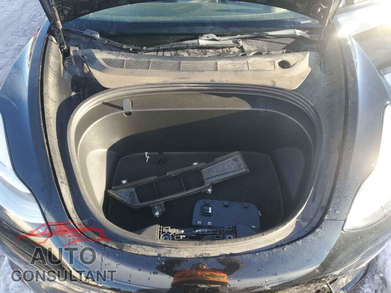 TESLA MODEL 3 2018 - 5YJ3E1EB7JF186816