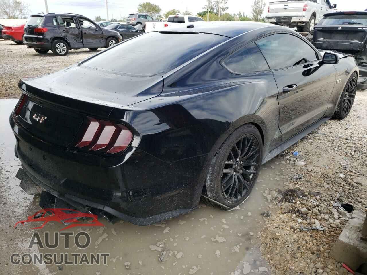 FORD MUSTANG 2018 - 1FA6P8CF7J5121204