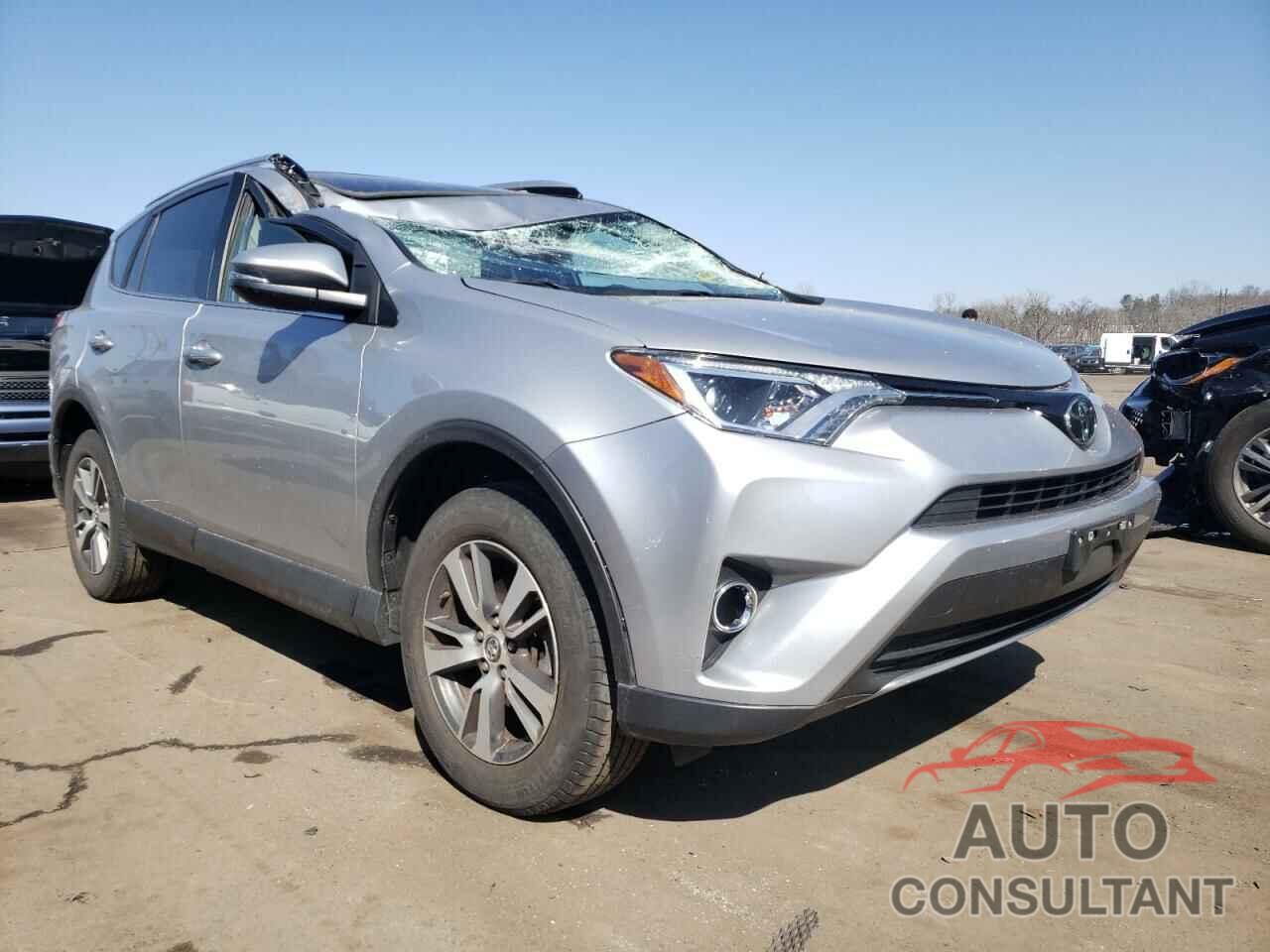 TOYOTA RAV4 2018 - JTMRFREV7JJ258414