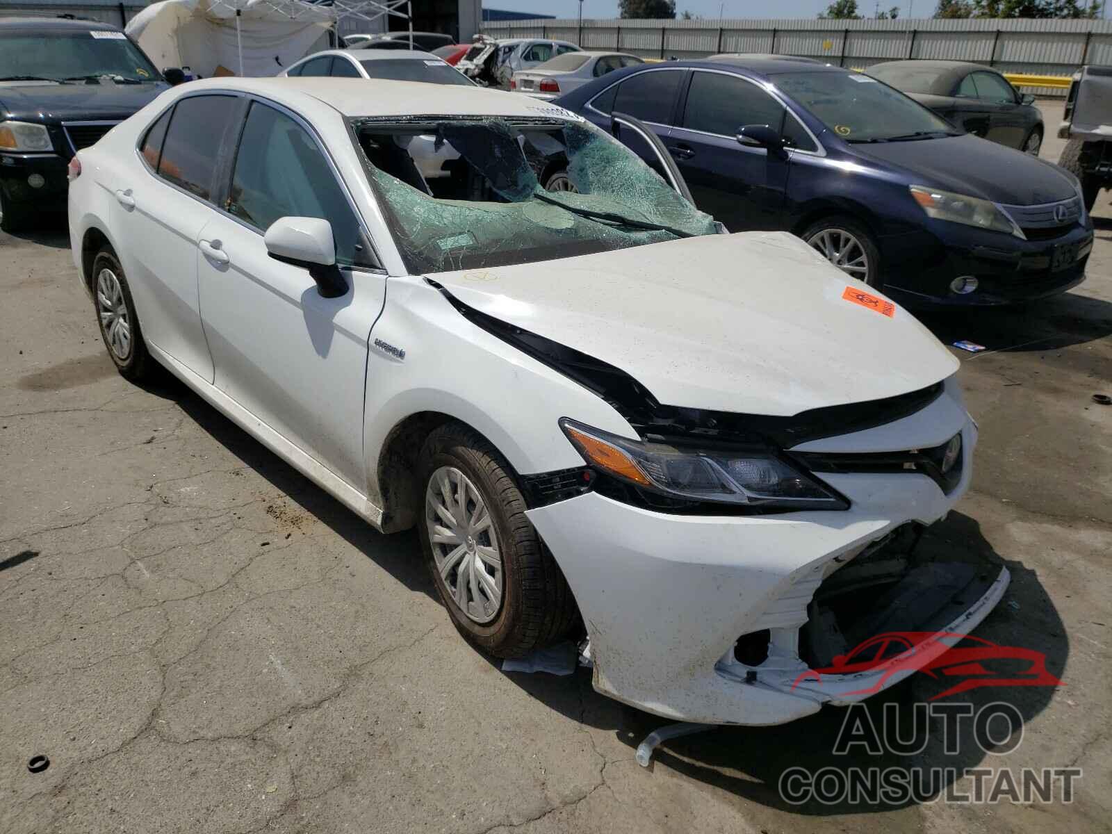 TOYOTA CAMRY 2018 - 4T1B31HK1JU500539
