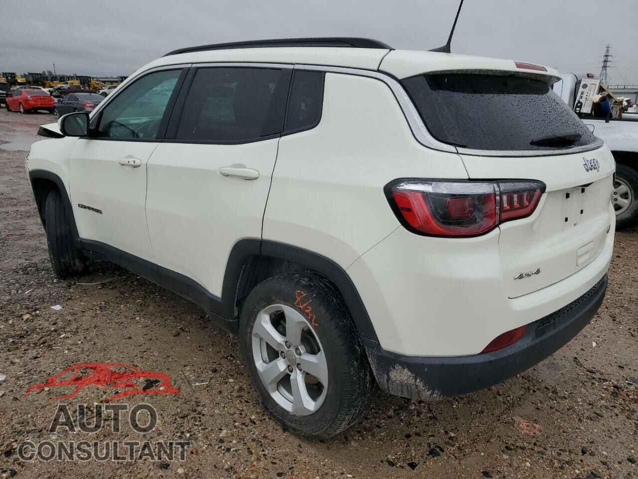 JEEP COMPASS 2018 - 3C4NJDBB8JT255959