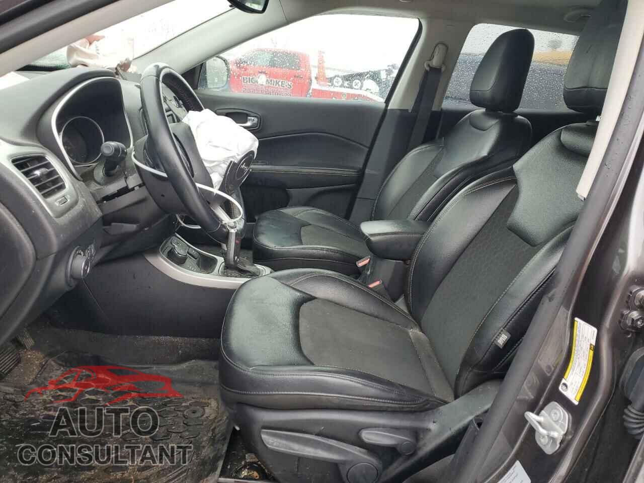 JEEP COMPASS 2018 - 3C4NJDBB9JT150265