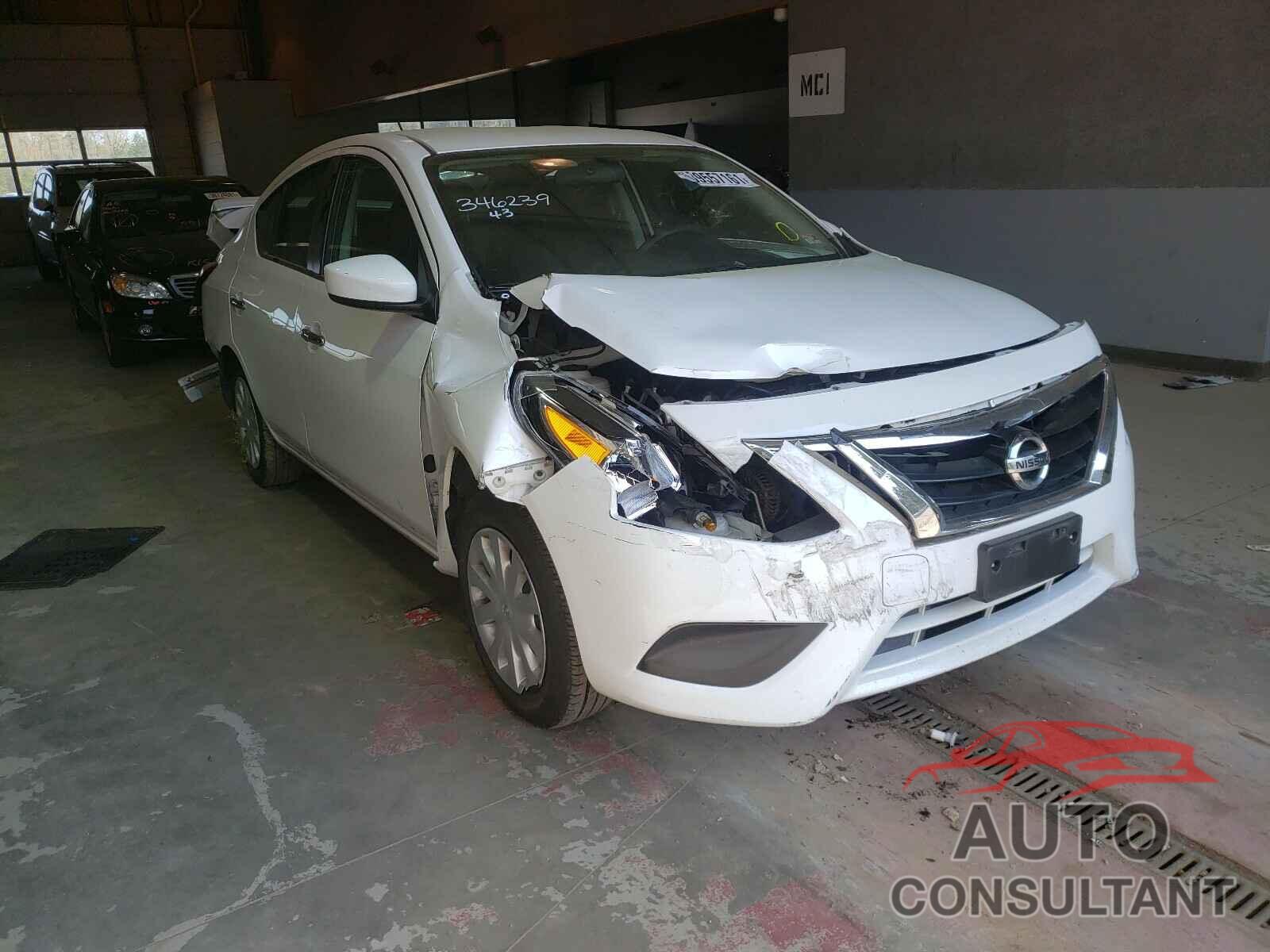 NISSAN VERSA 2018 - 3N1CN7AP9JL814447