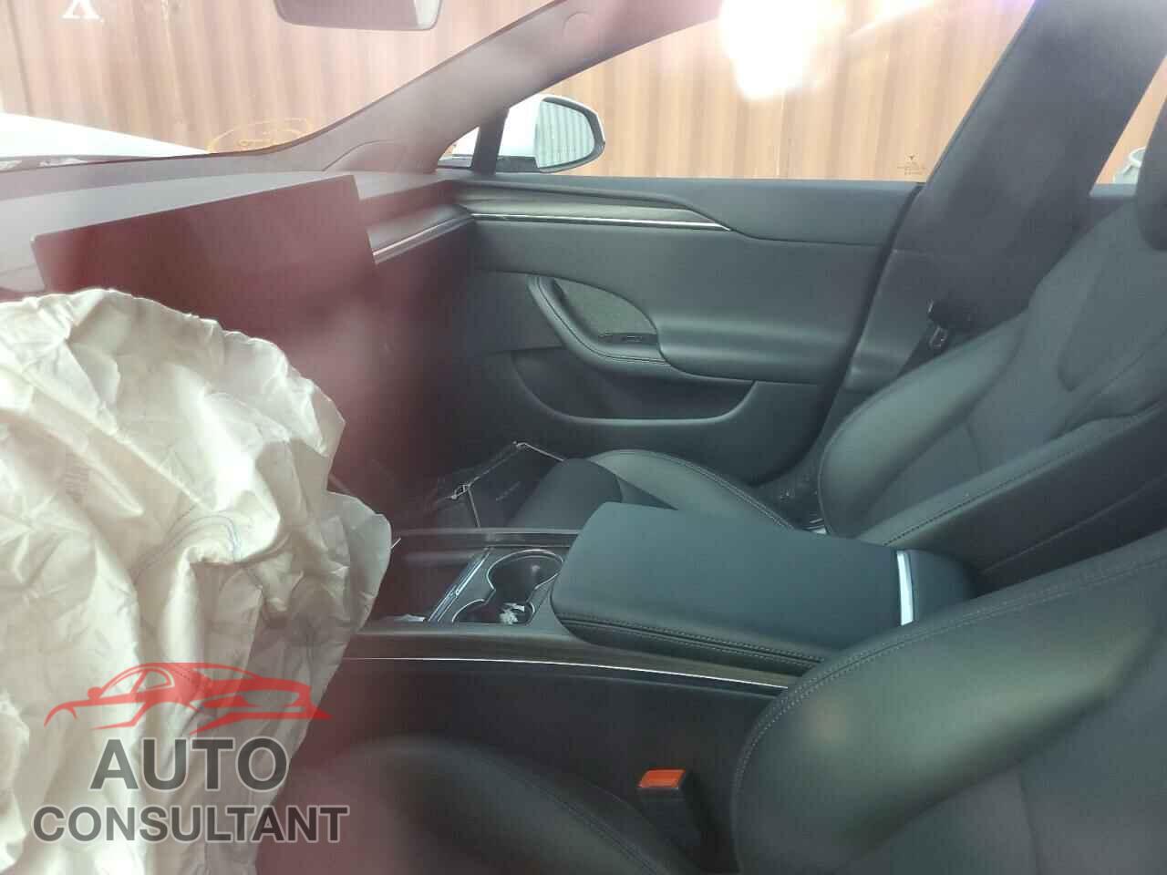 TESLA MODEL S 2023 - 5YJSA1E50PF516211