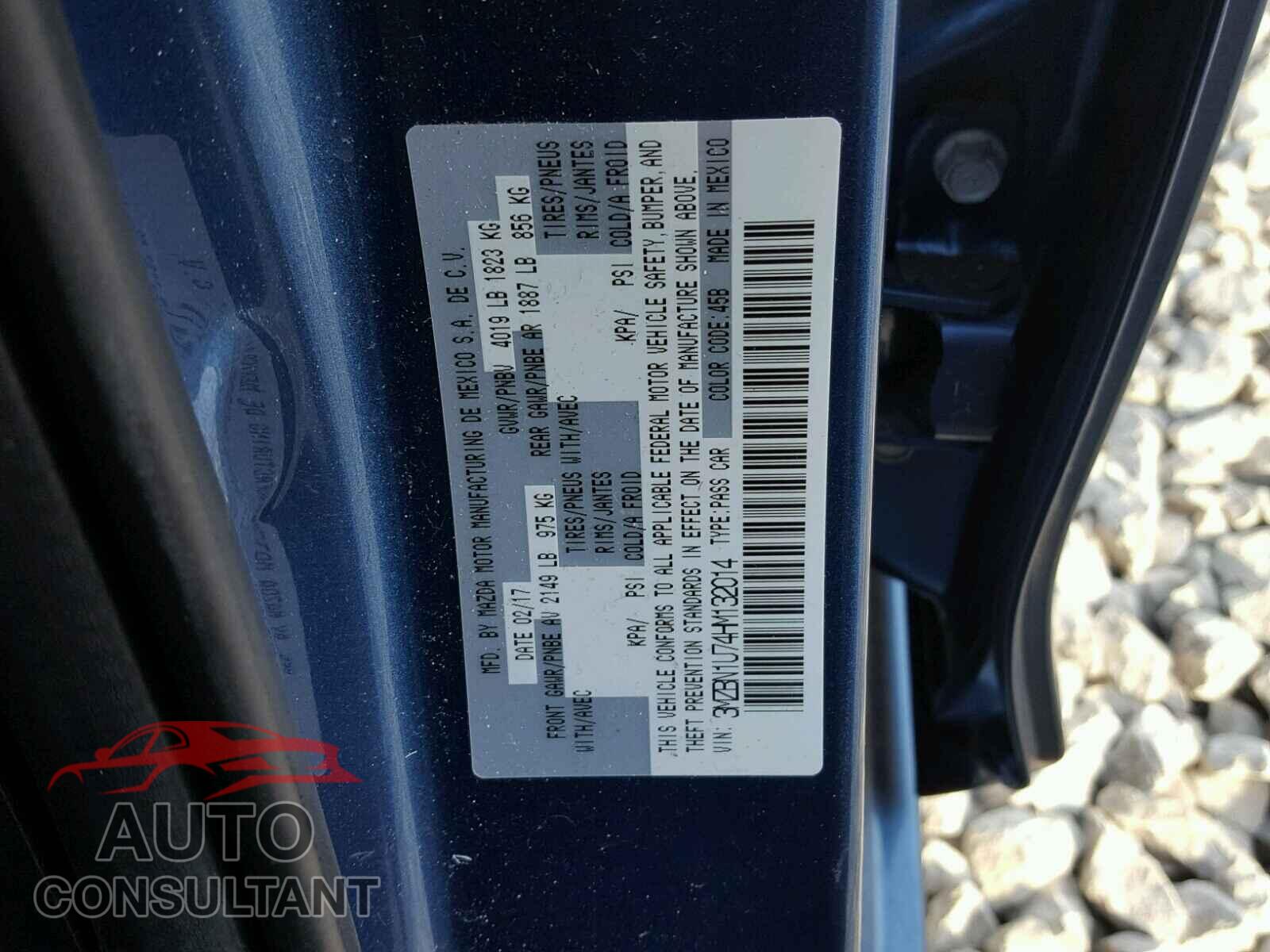 MAZDA 3 2017 - 3MZBN1U74HM132014