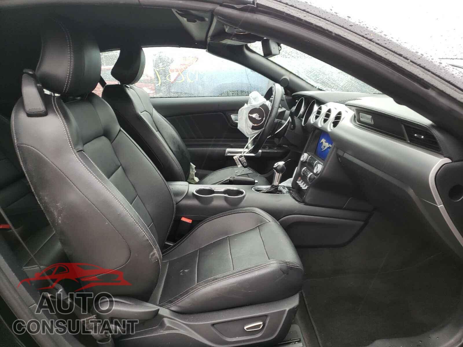 FORD MUSTANG 2018 - 1FATP8UH2J5115409