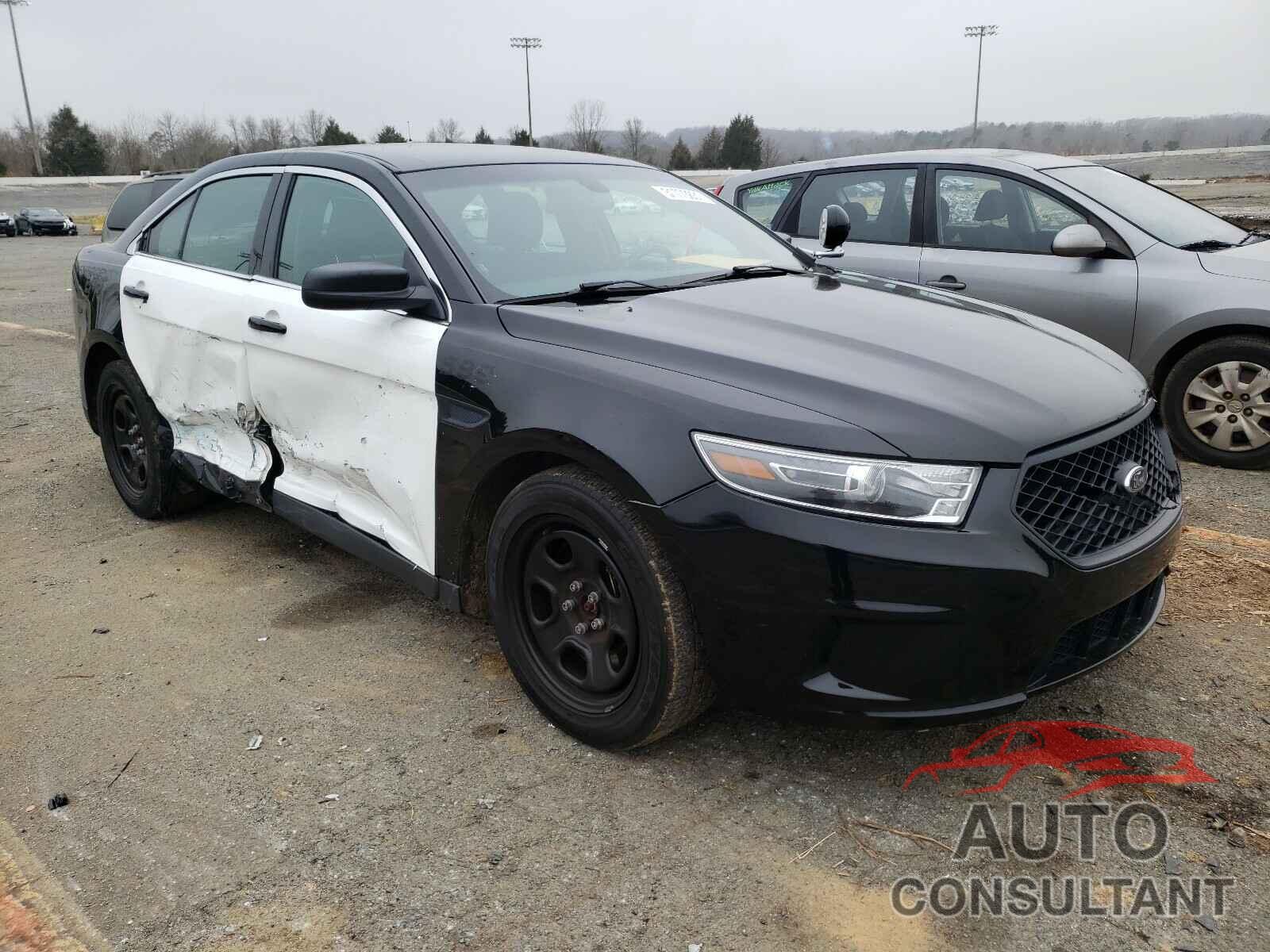 FORD TAURUS 2018 - 1FAHP2MK6JG104402