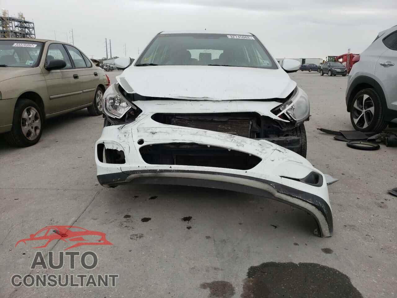 HYUNDAI ACCENT 2017 - KMHCT5AE1HU307317